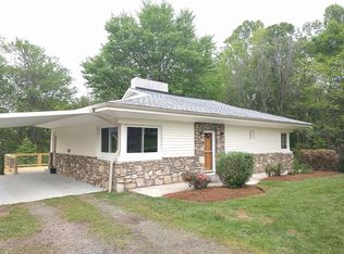 97 Maple Ave, Candler, NC 28715