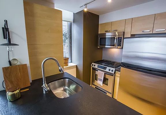 4th image of 88 Leonard St APT 304