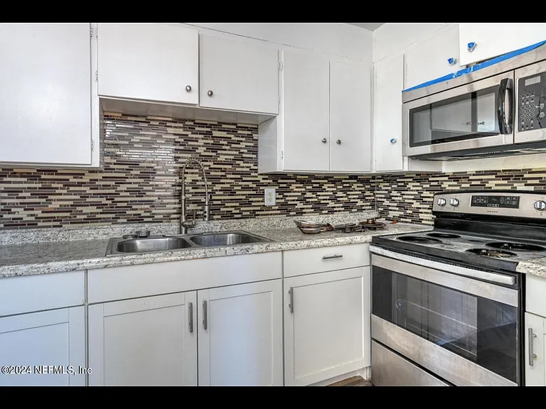 1265 W 26th St #1265 — Photo 4