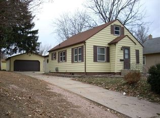 1321 E 5th St, Sioux Falls, SD 57103
