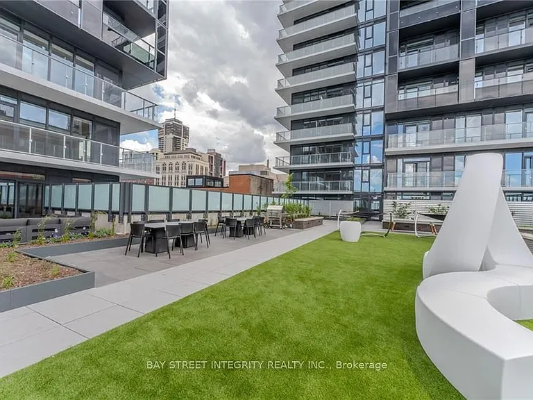 22 Hughson St N #3001 — Photo 12