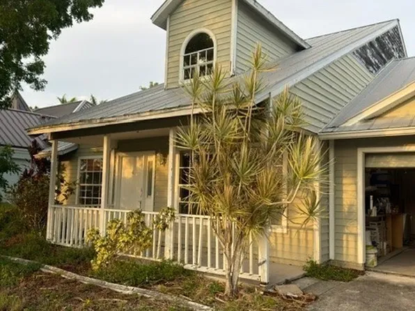 2121 SW 11th Ct, Cape Coral, FL 33991