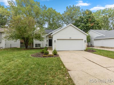 658 Clover Ridge Ave NW, Grand Rapids, MI, 49504