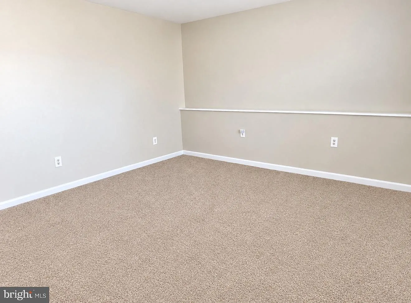 2 bed, 1.0 bath, 1800 sqft, $2,500 — Photo 4
