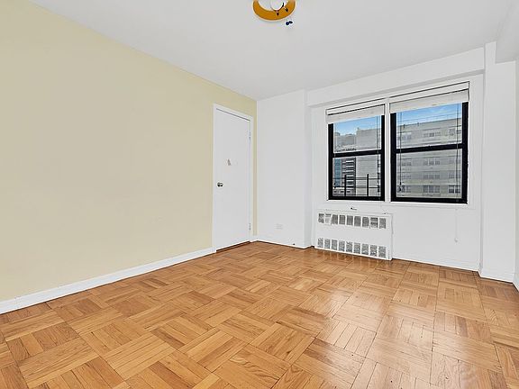 5th image of 12340 83rd Ave APT 8J