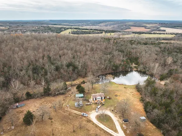 32464 Highway 32, Lebanon, MO 65536