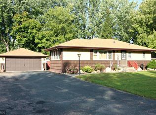 1419 Halgren Rd, Maple Plain, MN 55359