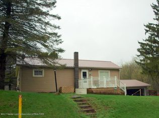 225 N Franklin St, Maple Rapids, MI 48853