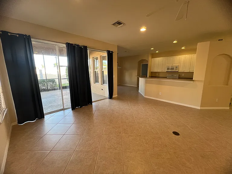 13988 Village Creek Dr — Photo 8