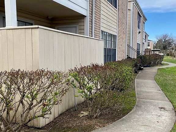2nd image of 2750 Holly Hall St APT 809