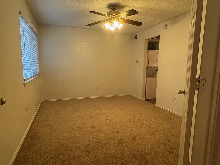 2300 Balsam Dr #G111 — Photo 5