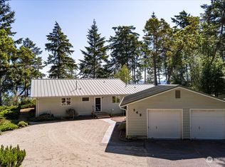 142 Rhodena Dr, Coupeville, WA 98239
