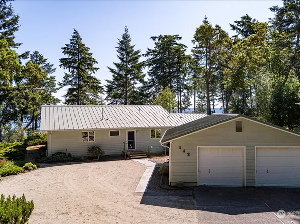 142 Rhodena Drive, Coupeville, WA 98239