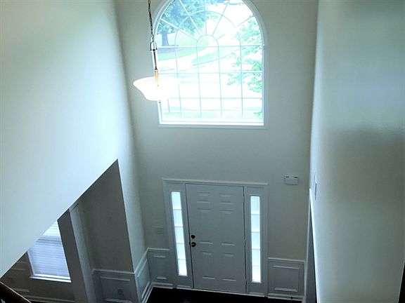 2nd image of 523 Ashland Pkwy