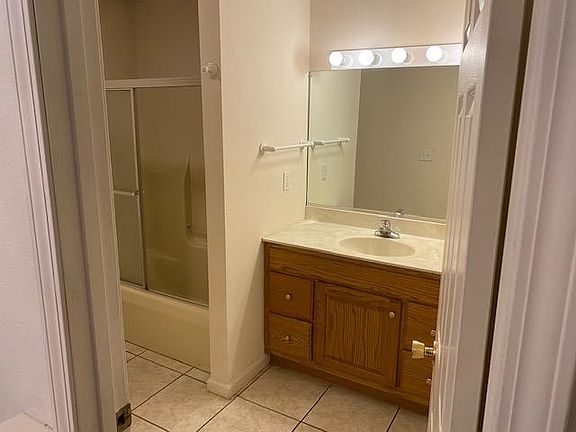 5th image of 905 Finney Dr