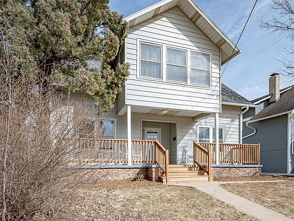 3rd image of 2522 Douglas St