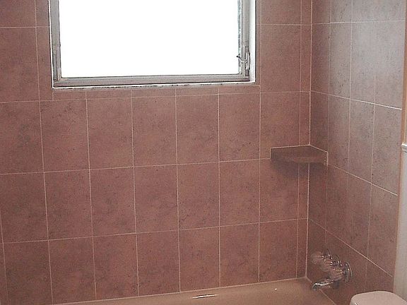5th image of 9865 54th St