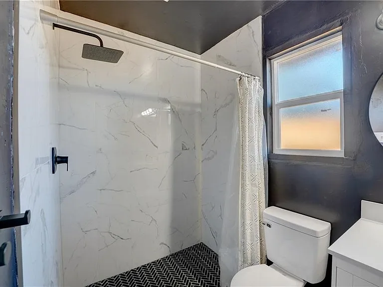 2310 Vialoux Dr — Photo 13