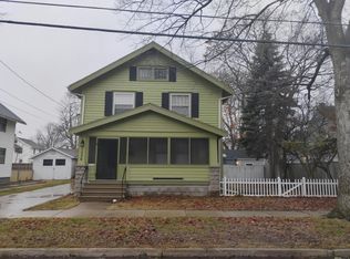 1006 3rd St, Jackson, MI 49203