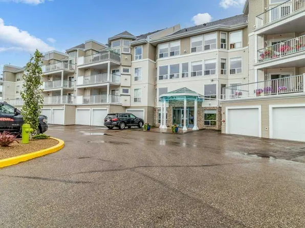 6118 S 53rd Ave #211, Red Deer, AB T4N 6P7