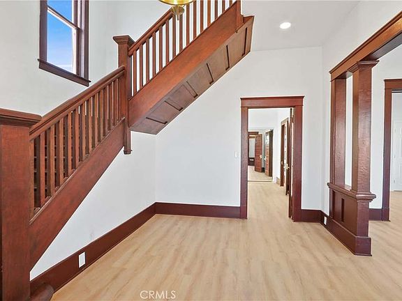 2nd image of 1612 E 7th St #Na