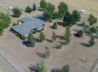 24275 Bear Valley Rd, Tehachapi, CA 93561