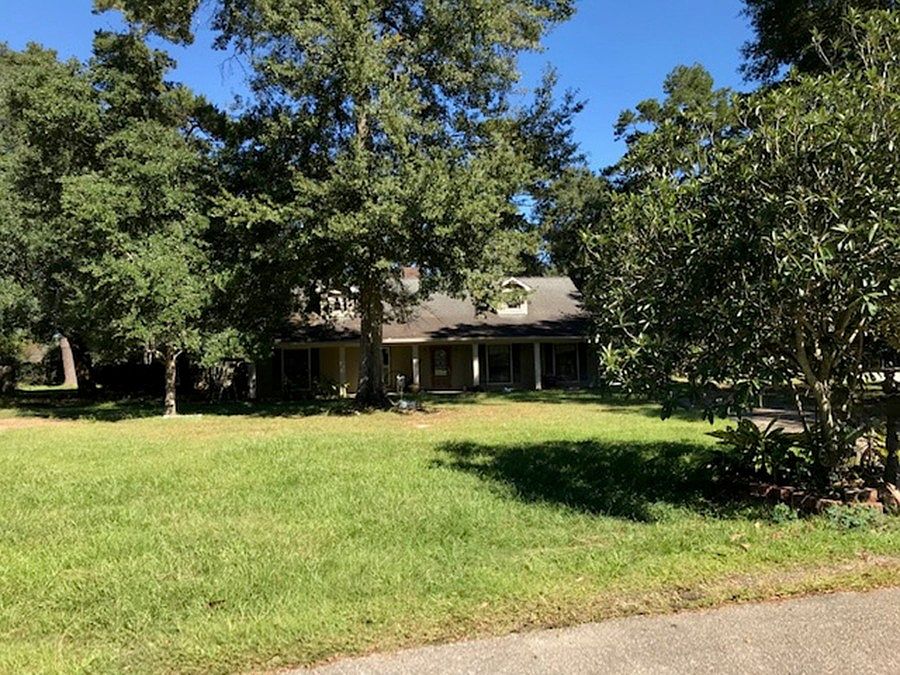 1st image of 8327 Hermitage Dr
