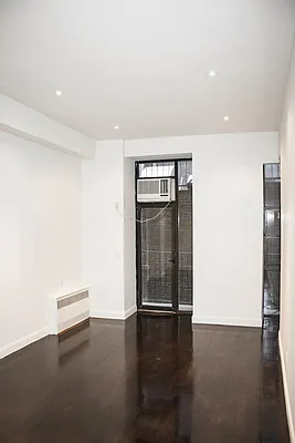 Rented by Mirador Real Estate | media 2