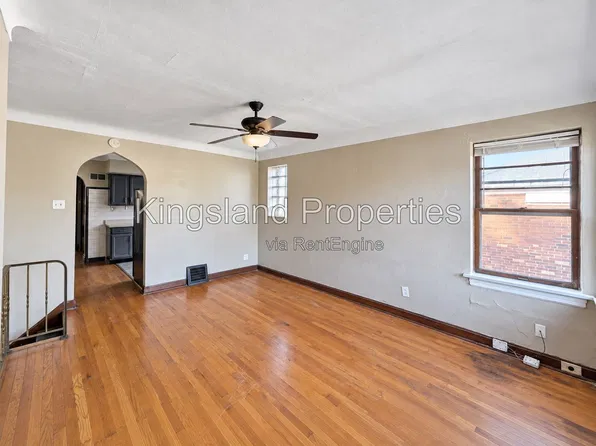3910 Chippewa St #2F, Saint Louis, MO 63116