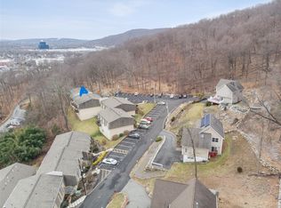 18 Pavilion Ridge Way UNIT 17, Suffern, NY 10901