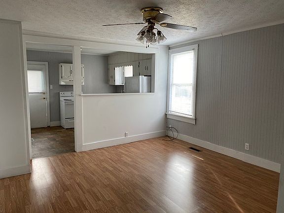 3rd image of 2110 Edgewood Ave #1