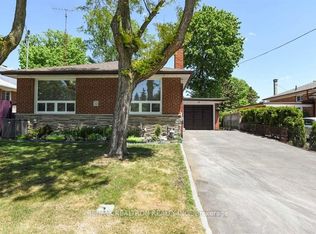 73 Morning Dew Rd, Toronto, ON M1E3X4