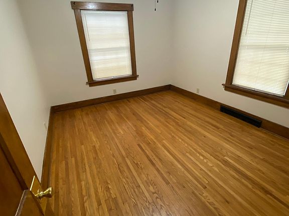 5th image of 1515 N 32nd St