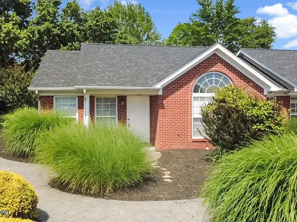 120 Woodlake Ct, Mount Washington, KY 40047