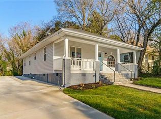 1521 Hawthorne Ln, Charlotte, NC 28205