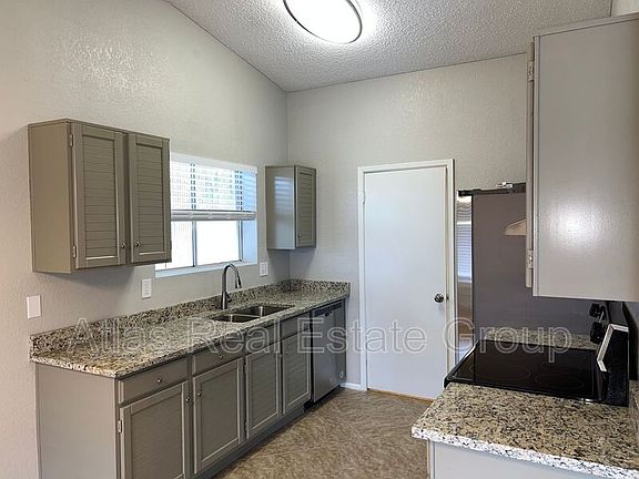 5th image of 8021 W Yucca St