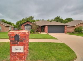 1428 Teakwood Dr, Norman, OK 73071