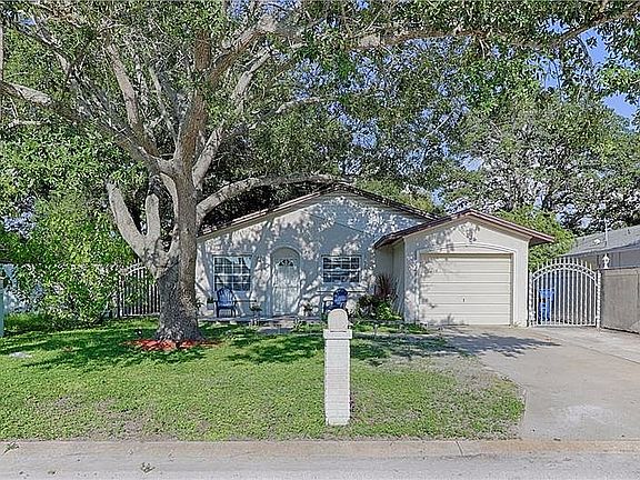 2nd image of 1813 Palm Way