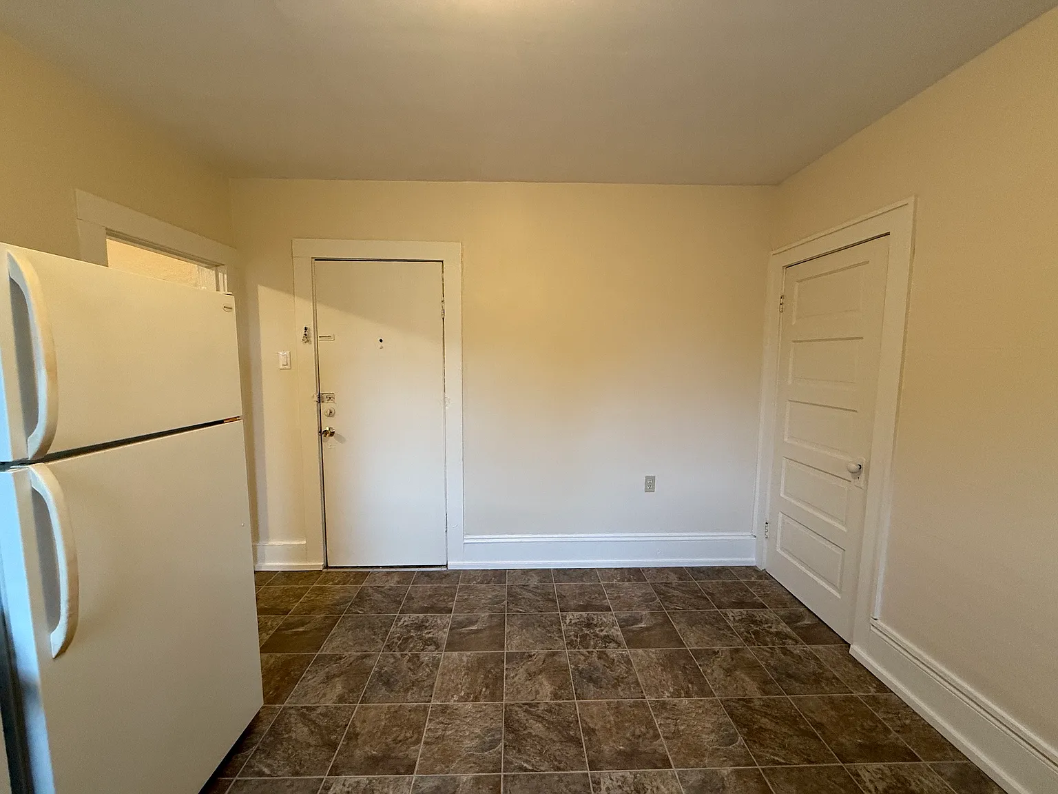 1 bed, 725 sqft, $1,800 — Photo 4