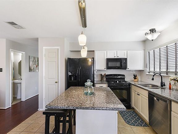 5th image of 6102 Settlers Lake Cir E