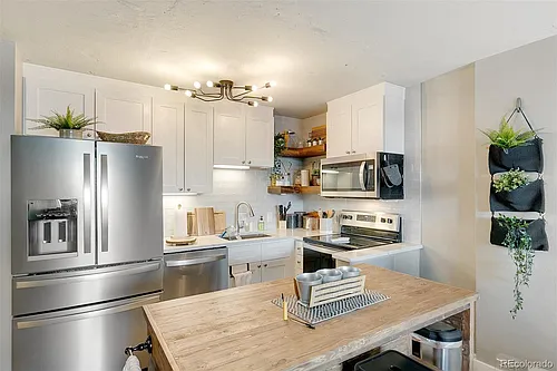 1020 15th St Photo 1