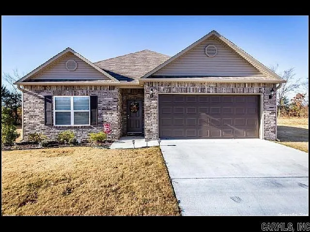 1155 Bulldog Dr — Photo 1