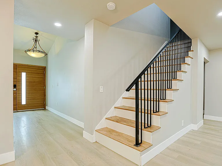 9909 Merced River Ave — Photo 19