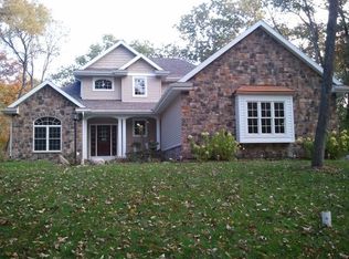 4906 Pine Cone Cir, Middleton, WI 53562