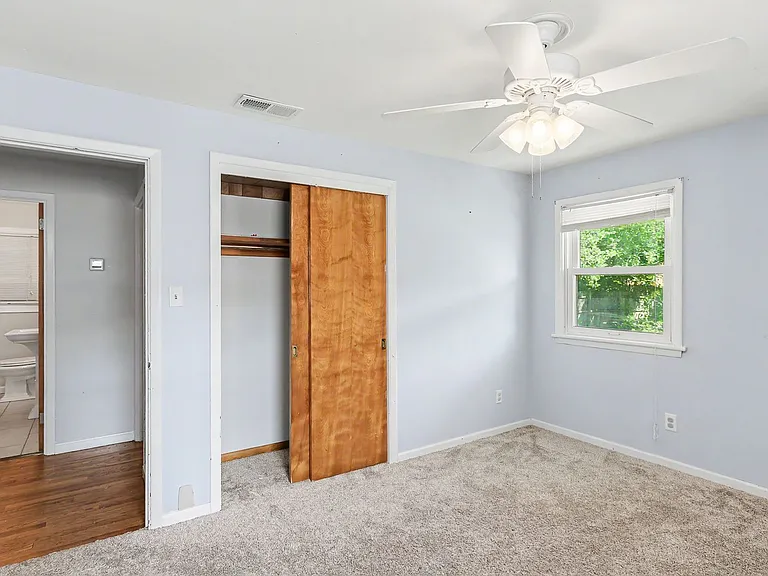 103 Maple Ave — Photo 16