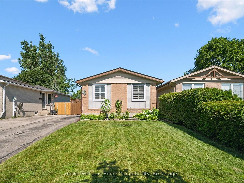 1st image of 395 Strathallan St