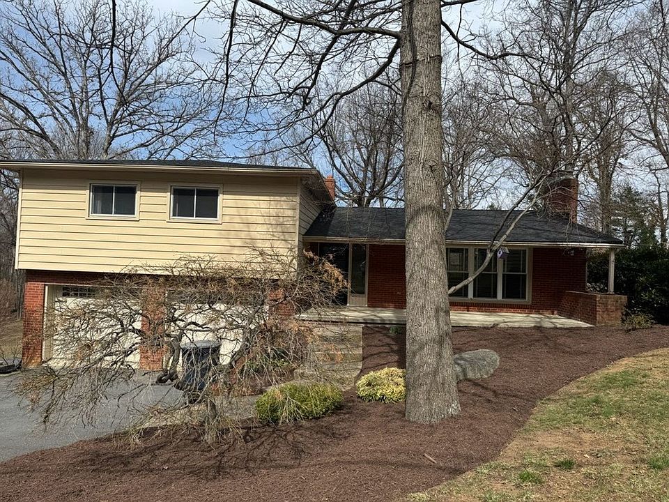 1st image of 1163 Westmoreland Dr