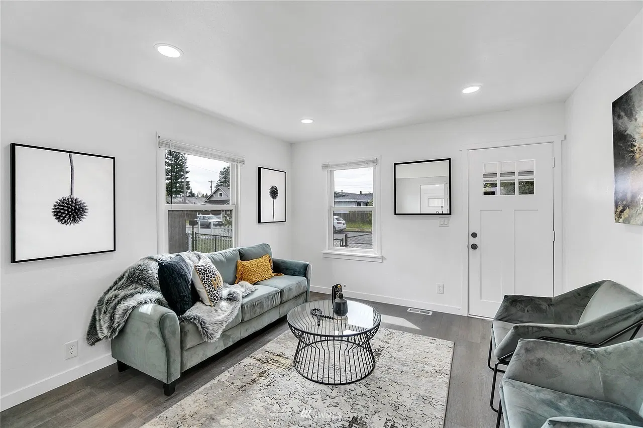 3 bed, 1.5 bath, 980 sqft, $2,650 — Photo 4