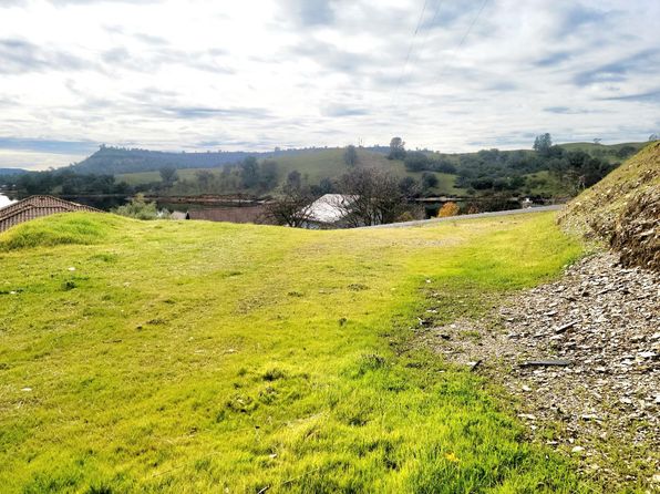 835 Foothill Rd, Copperopolis, CA 95228