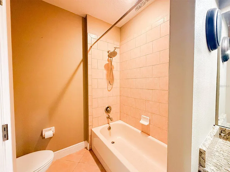 5489 Baldwin Park St — Photo 14